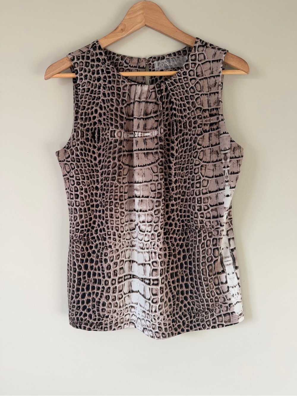 Lonia Sleeveless Crocodile Print Pleated Blouse Size S